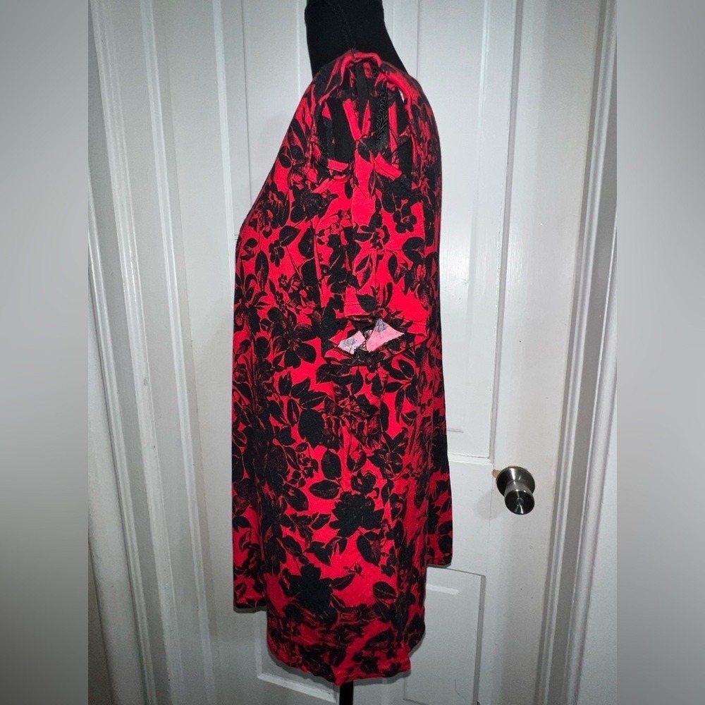Women's juniors Rock & Republic Red and Black Floral Blouse, size 2X goth grunge - Picture 6 of 7